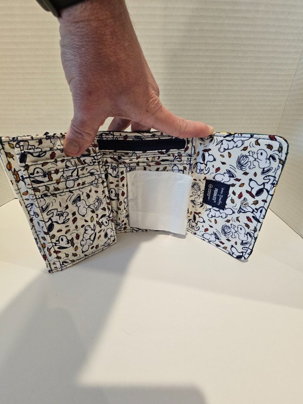 NWT Vera Bradley RFID Riley Compact Wallet Peanuts Fall Meadow Pumpkin Halloween - Picture 7 of 14